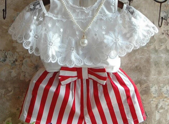 White Cold-Shoulder Top&Striped Shorts